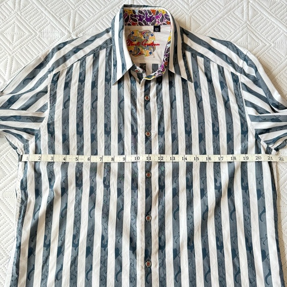 Robert Graham Striped Button Down Shirt Size M - Picture 7 of 11